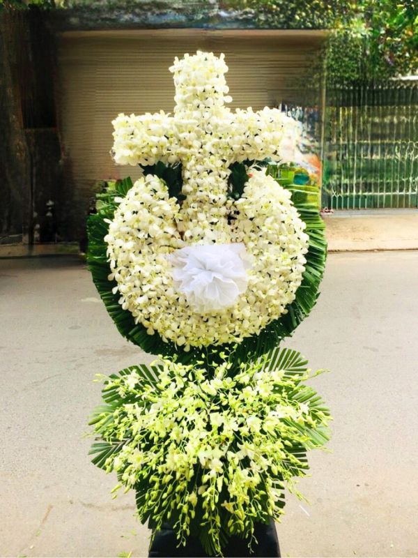 Thiết Kế Hoa Độc Đáo, Sáng Tạo